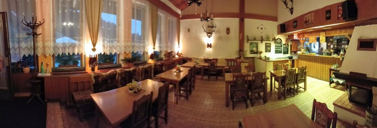 Rodinny "Hotel U Mustku" Desná Extérieur photo