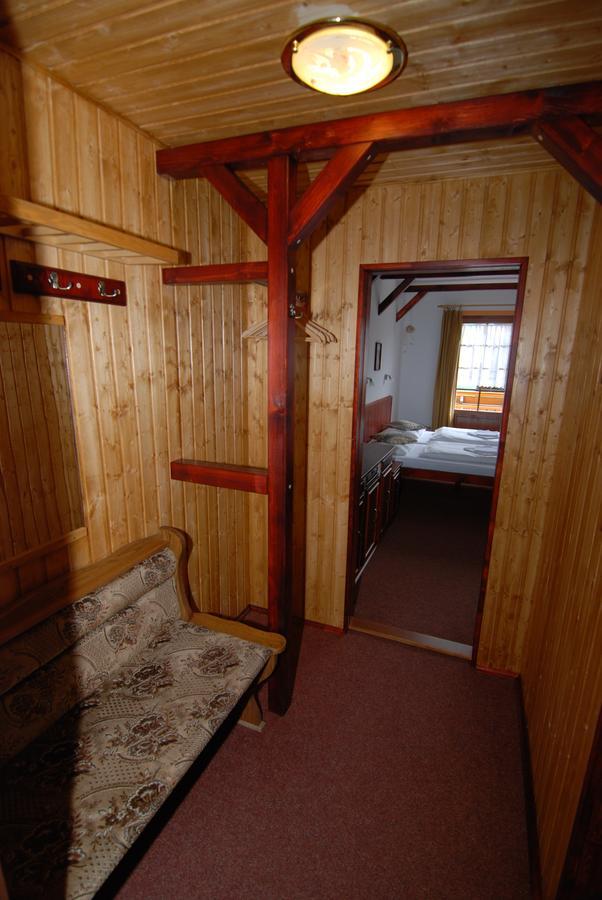 Rodinny "Hotel U Mustku" Desná Extérieur photo