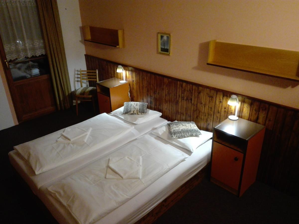 Rodinny "Hotel U Mustku" Desná Chambre photo