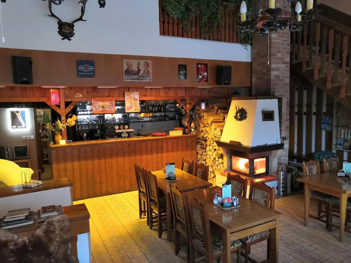 Rodinny "Hotel U Mustku" Desná Extérieur photo